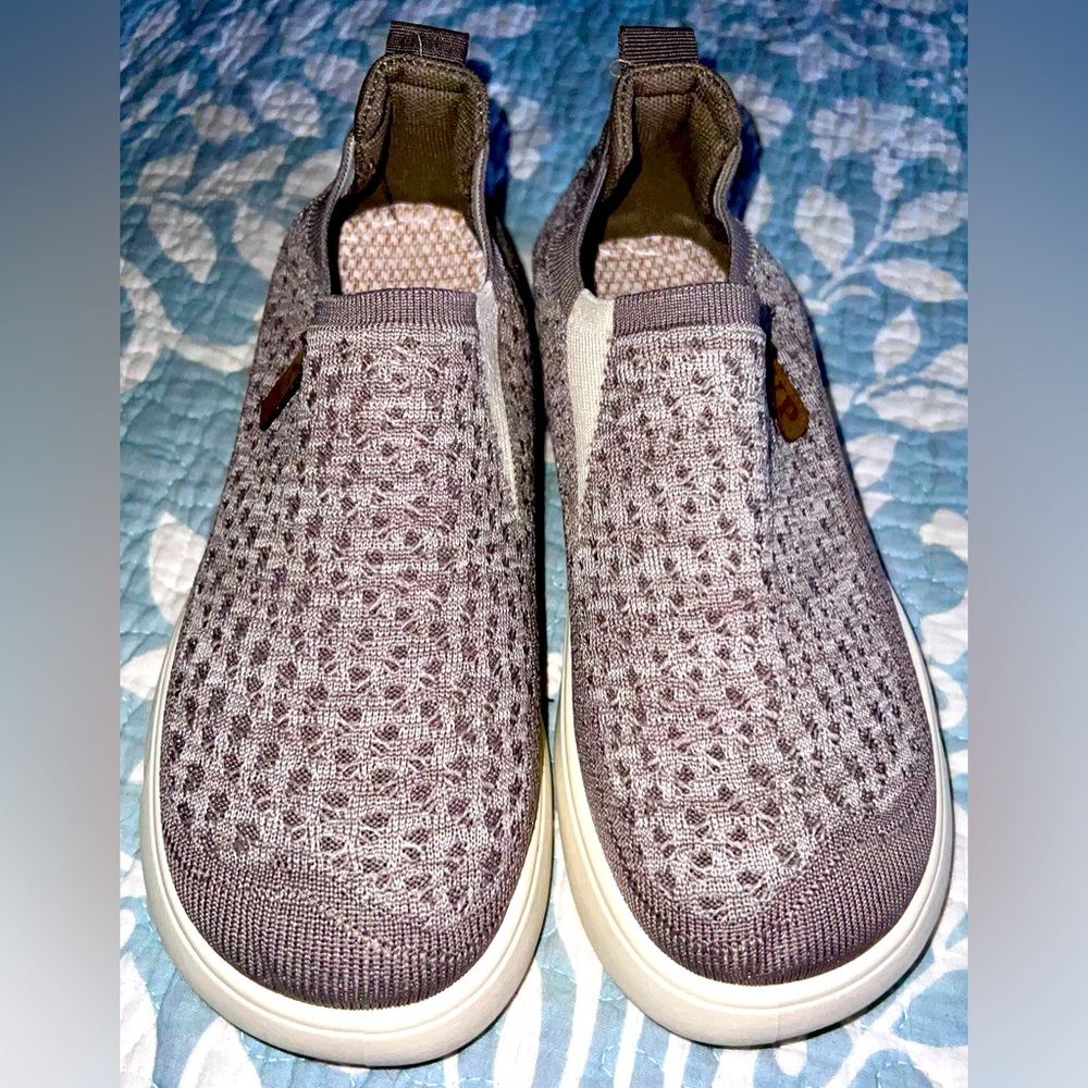 Unbranded Knit Slip-On Rubber-Soled Shoes, Taupe, Size 8 (38), Like-New